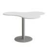 Bord Amöba 1005, 1200x1500 mm, Højde 900 mm, Grå laminat, Alu stel