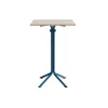 Bord Atlas 1133 700x700x1080mm, Hvidpigmenteret eg med azurblåt understel