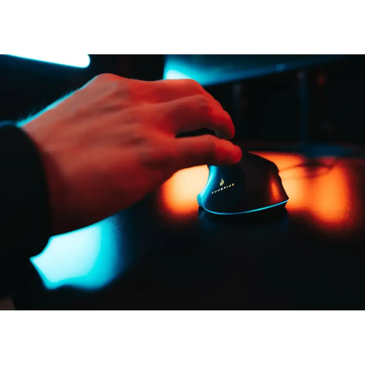 Gamingmus - SureFire Martial Claw - 7 knapper - RGB - 7200 DPI - Sort
