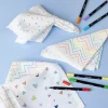 Gruppe DIY Kit | Mal din egen stofserviet | str. 42x42 cm, streg 2,3+3,6 mm, ass. farver | 60 stk./ 1 pk.
