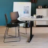 Konferencestol Fly sort med sort stel RAL9005