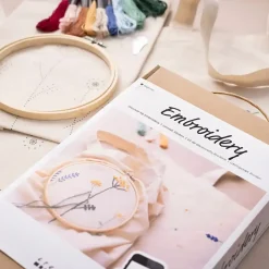 Kreakasse DIY Kit Broderi Blomster