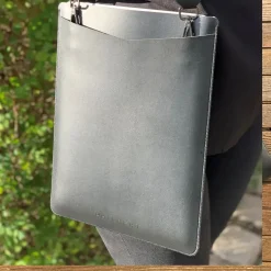MacBook sleeve Philbert Ultra Slim incl strap 13'' sort