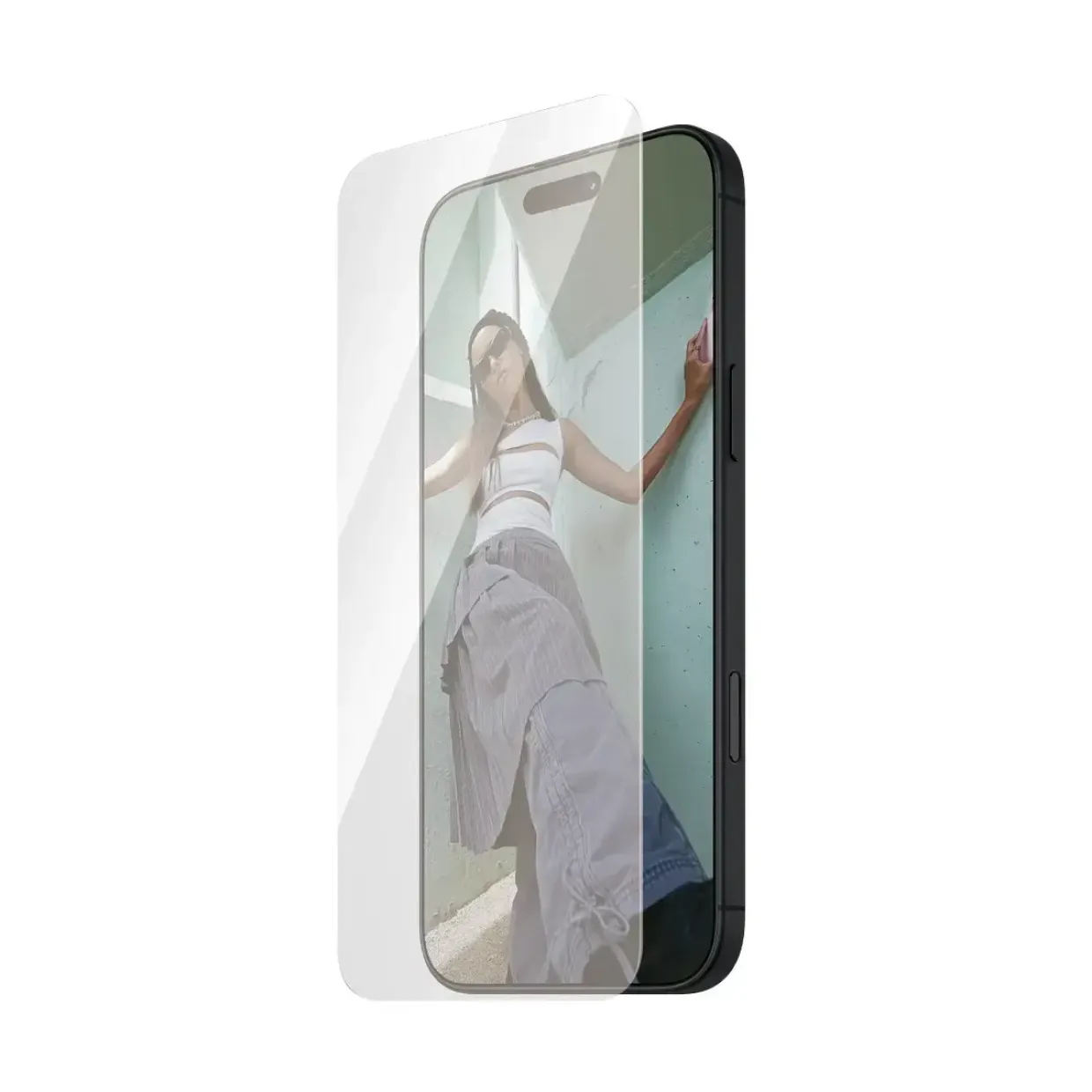 PanzerGlass SAFE. iPhone 16 Pro Ultra-Wide Fit Screen Protector