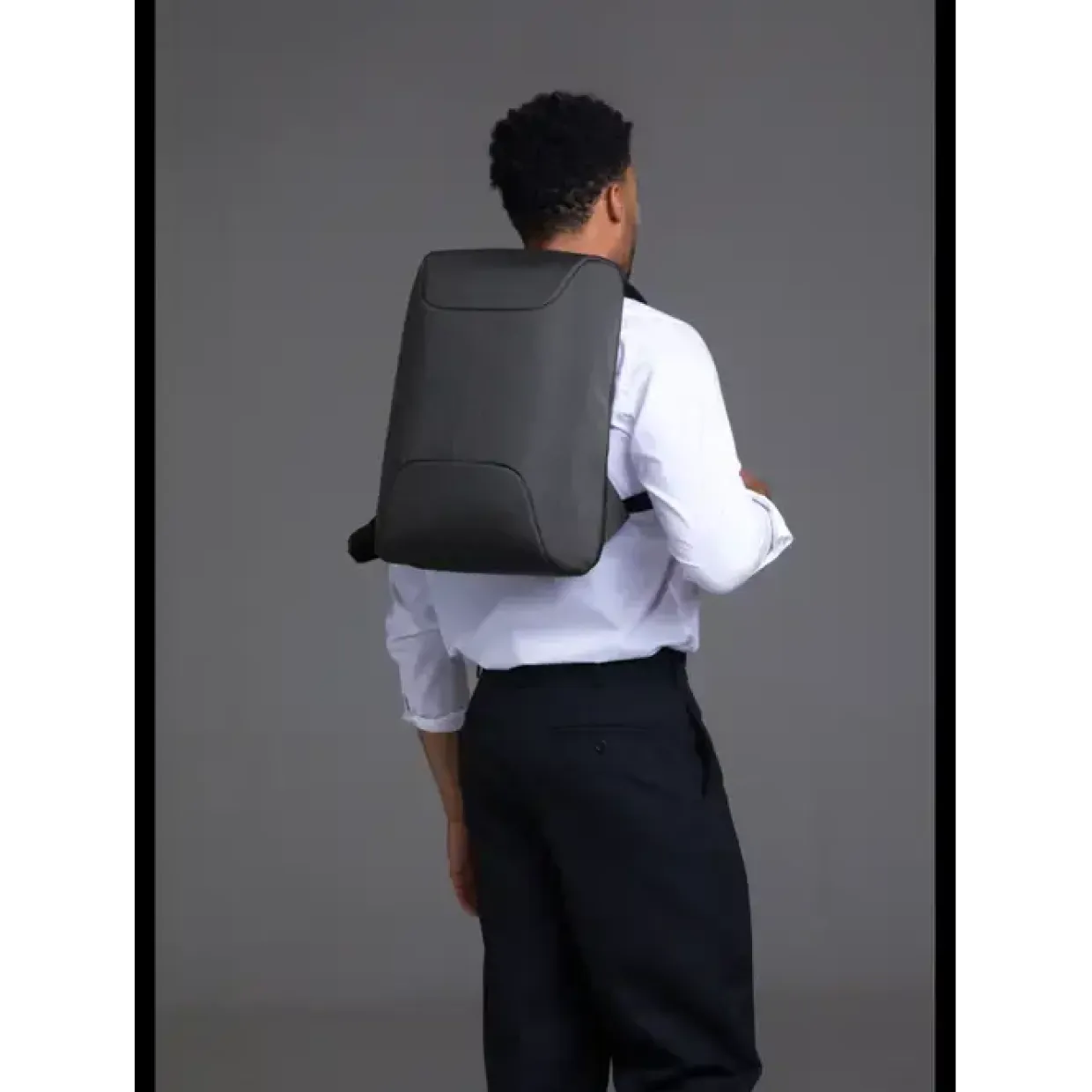 Rygsæk Dbramante1928 16'' Charlottenborg Recycled mørk grå