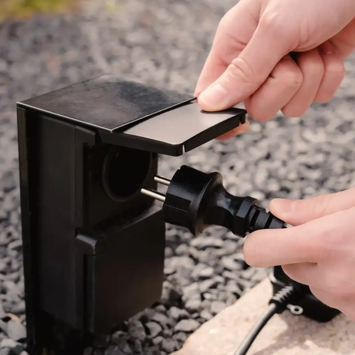 Smart Lampe - Hombli Smart Outdoor Pathway Light - Sort - 3-pak
