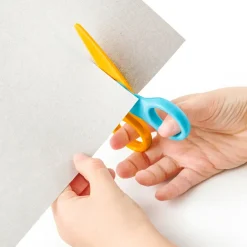 Staedtler Børnesaks Noris Junior 10cm lyseblå/gul