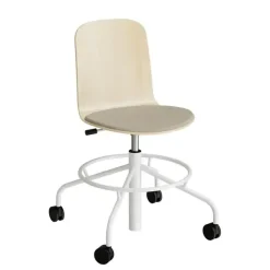 Stol ADD 5903, Fodkryds og hjul, Hvidpigmenteret eg laminat, Sæde med beige tekstil, Hvidt stel