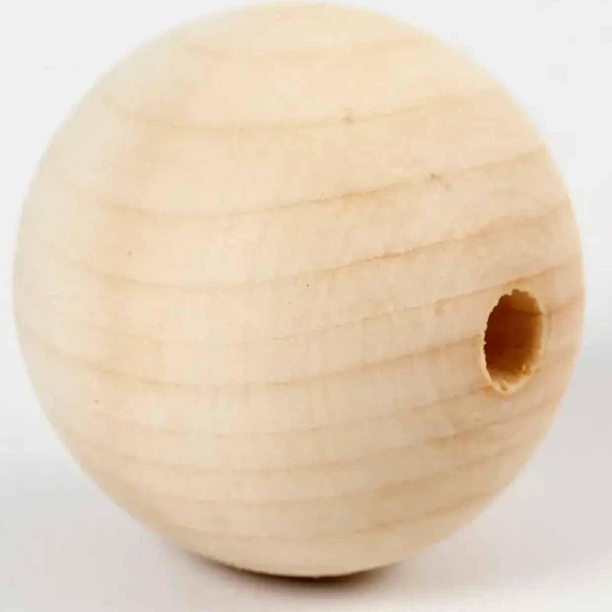 Store træperler – 50 mm – Hulstørrelse 8 mm – Græstræ – 4 stk.